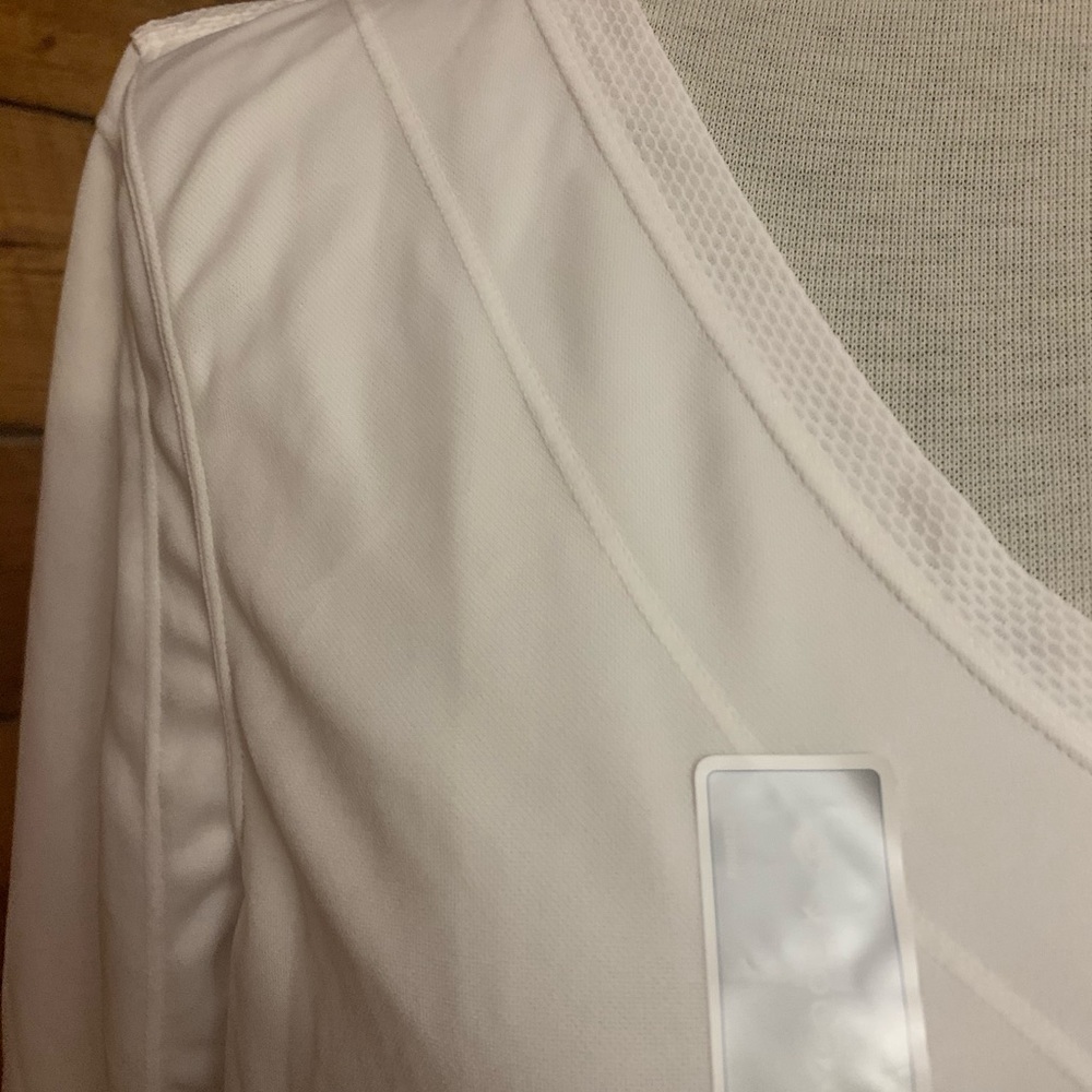 SOLD. NEW Base layer top - Picture 2 of 6